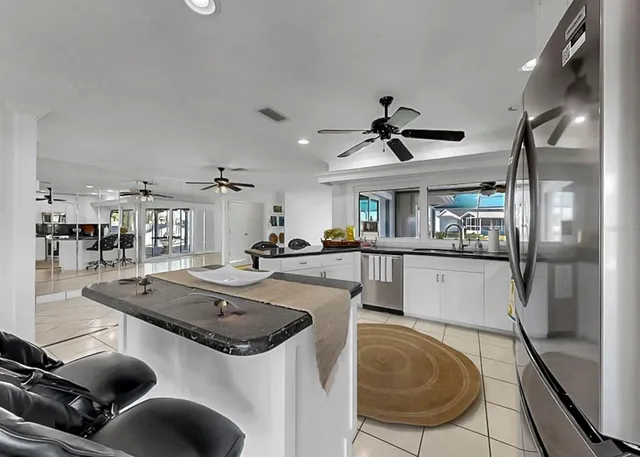 $899,000 | 6344 Cottonwood Lane, Apollo Beach, FL 33572