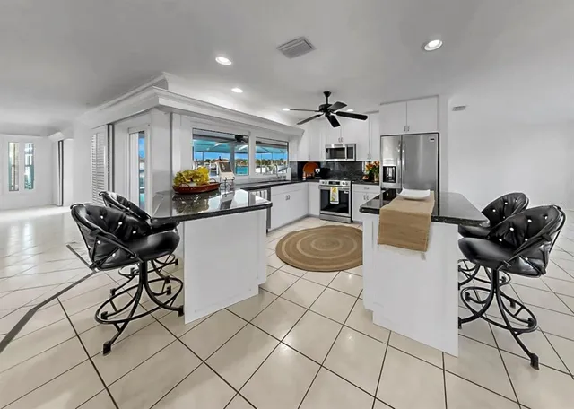 $899,000 | 6344 Cottonwood Lane, Apollo Beach, FL 33572