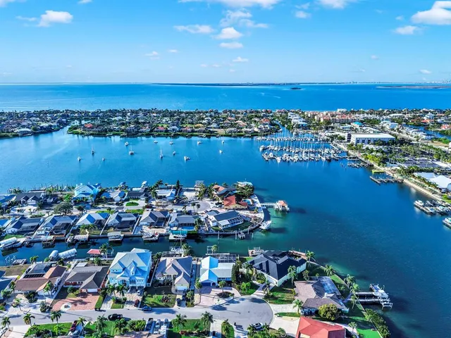 $899,000 | 6344 Cottonwood Lane, Apollo Beach, FL 33572