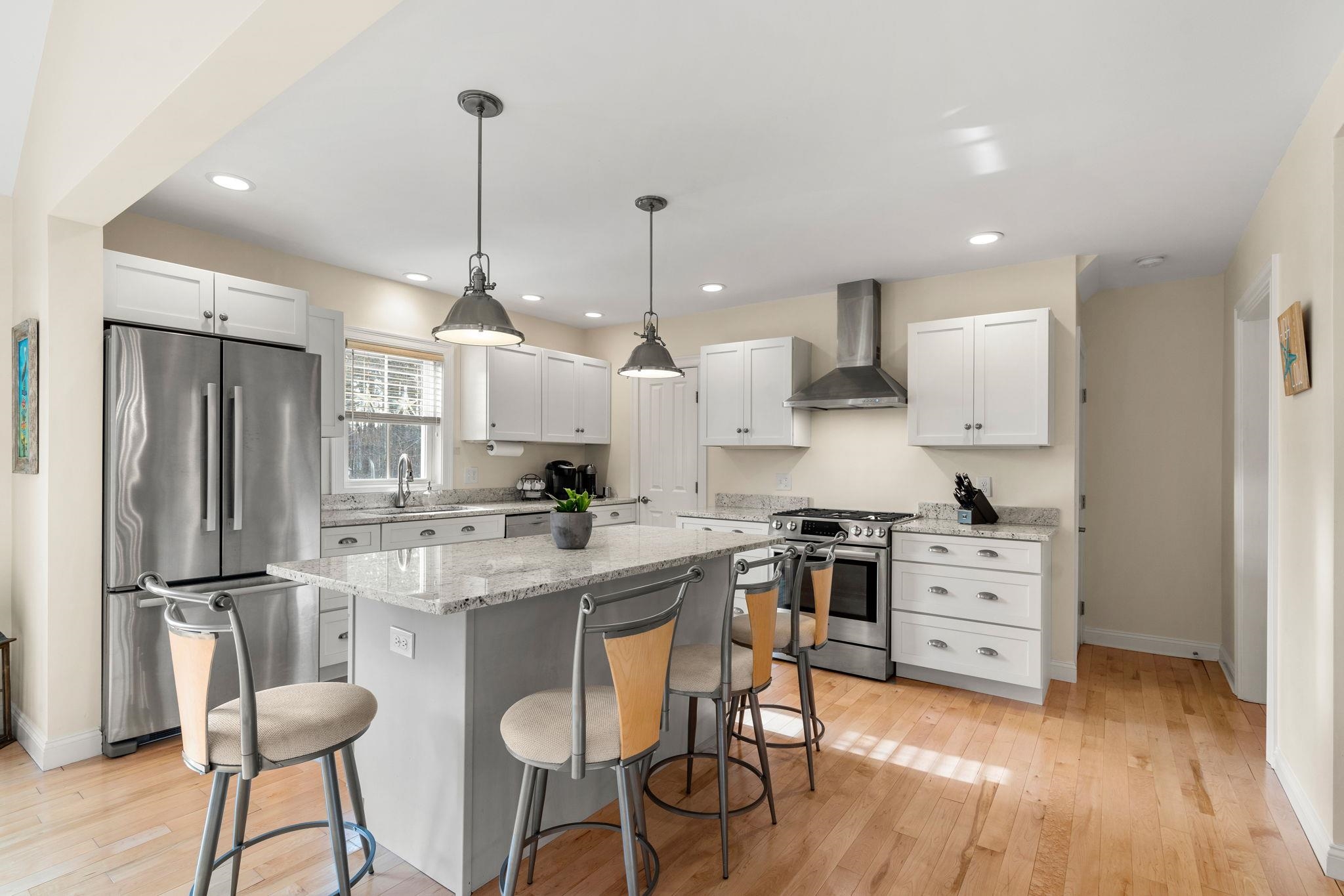 312 Wallis Road Rye, NH 03870 - Photo 7 of 39