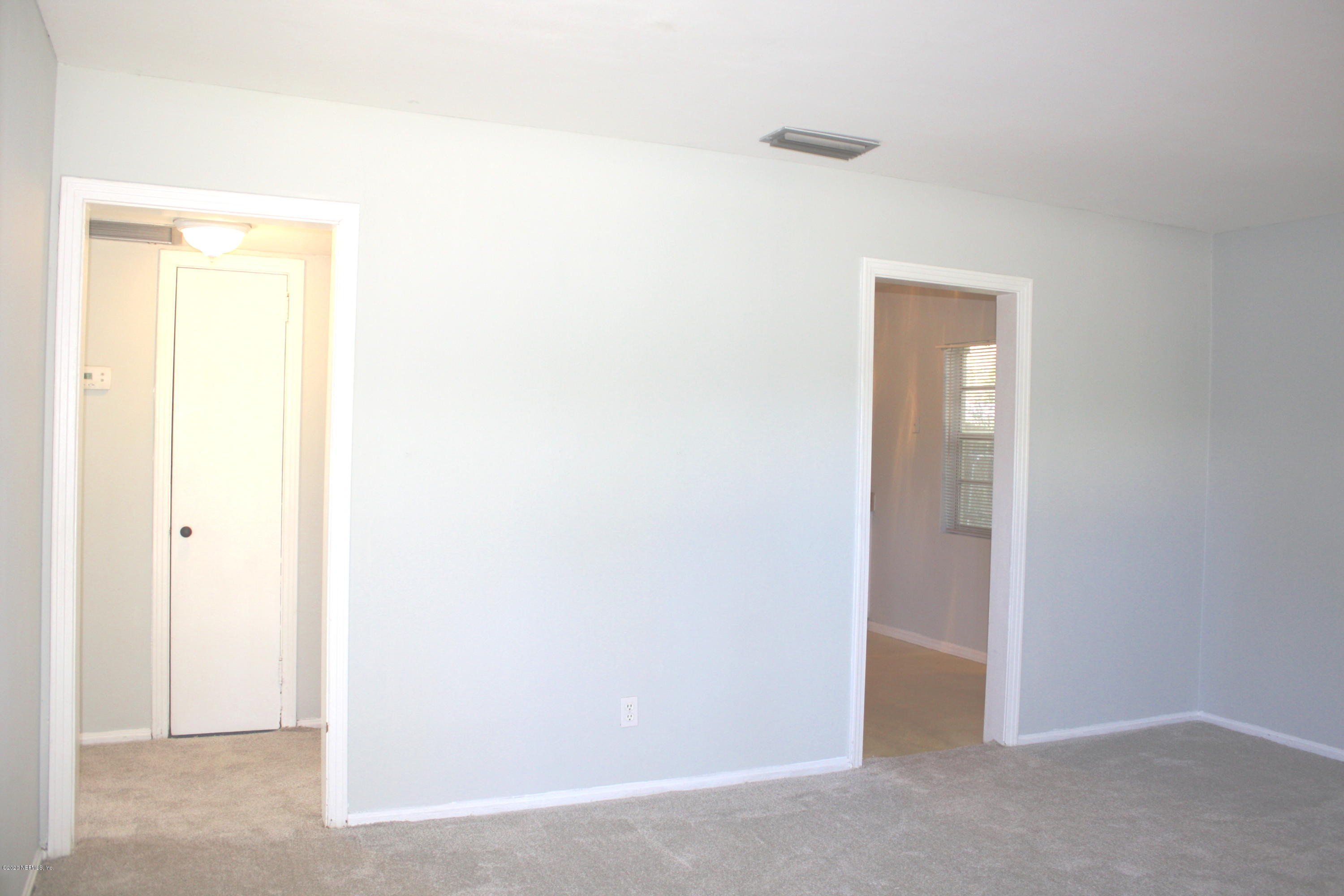334 Sapelo Road Jacksonville, FL 32216 - Photo 2 of 18 Family Room #1