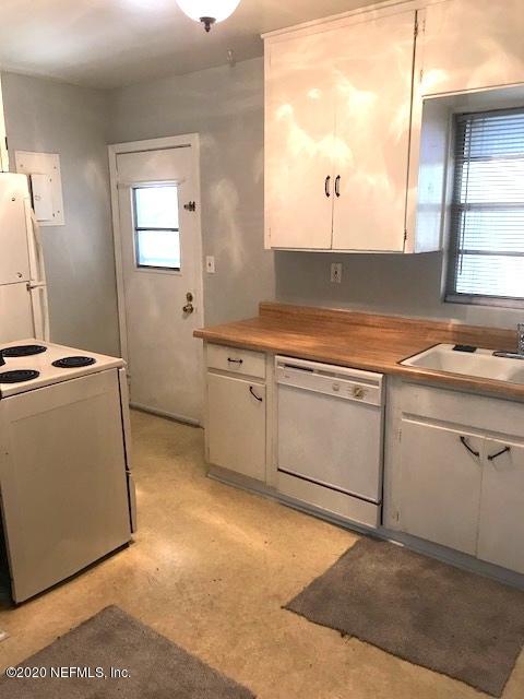 334 Sapelo Road Jacksonville, FL 32216 - Photo 7 of 18 Kitchen #2