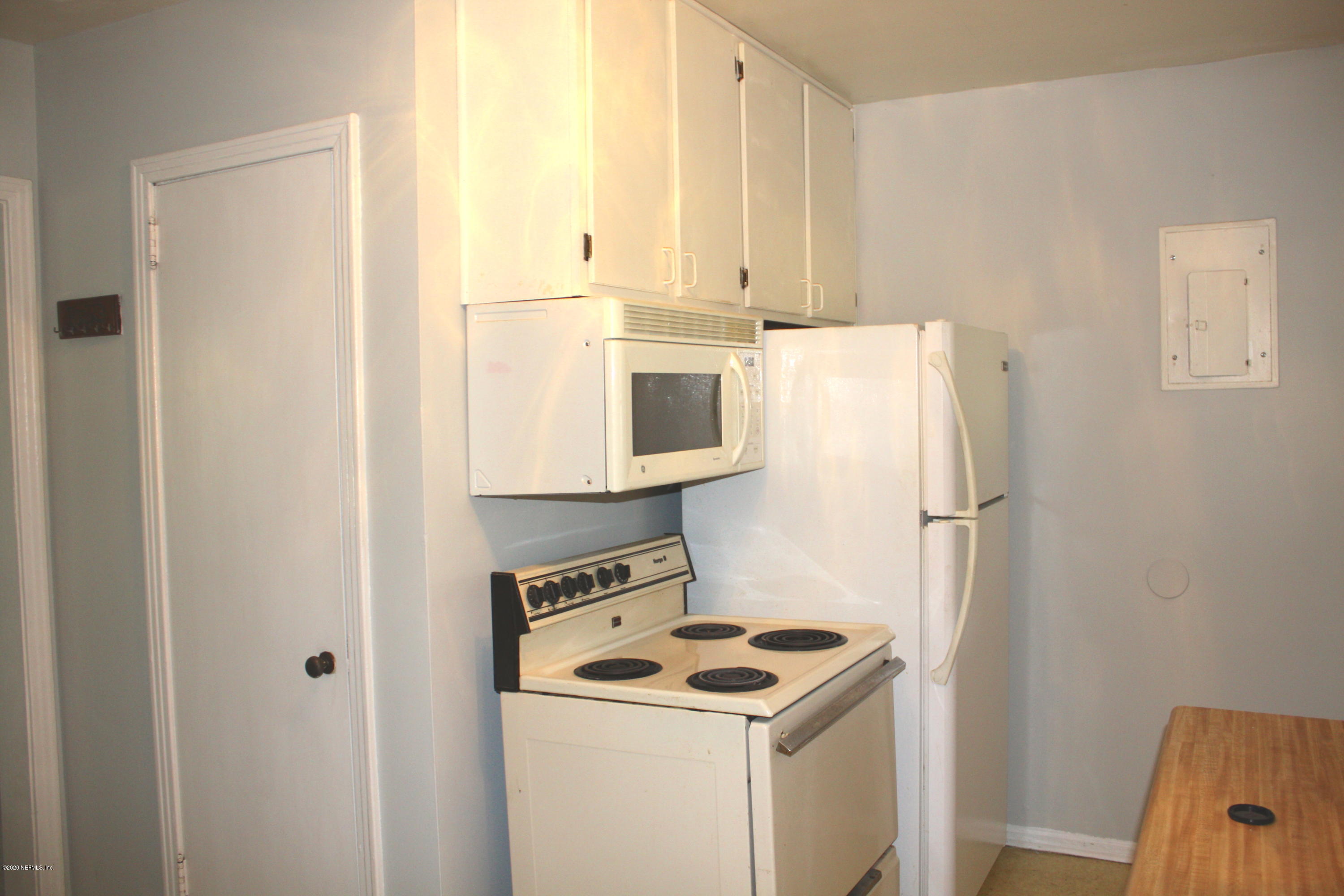 334 Sapelo Road Jacksonville, FL 32216 - Photo 8 of 18 Kitchen #3