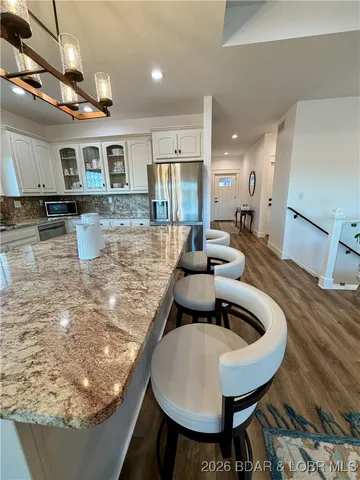 $775,000 | 105 Jumping Bass Cove Road, Roach, MO 65787