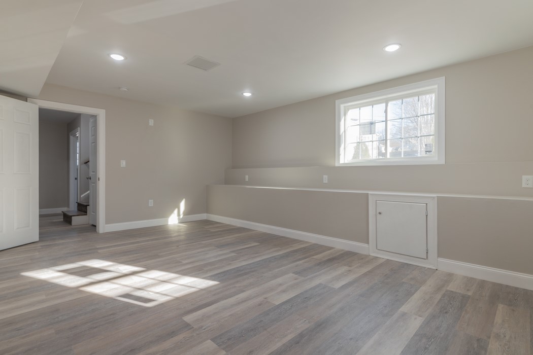 91 Ward Street Woonsocket, RI 02895 - Photo 19 of 28