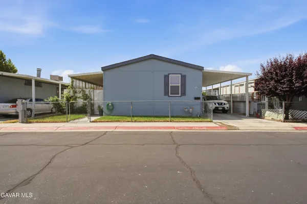 $179,900 | 2545 East Avenue I, Lancaster, CA 93535