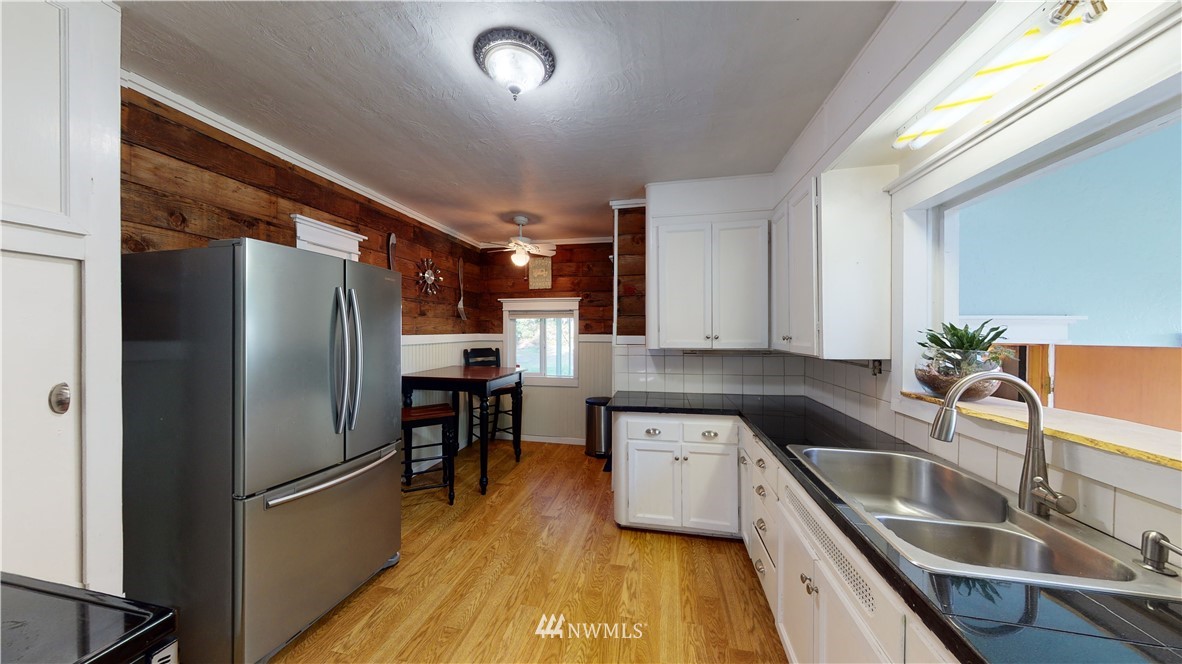 1818 Northwest Rude Road Poulsbo, WA 98370 - Photo 11 of 40 Gallery Image 11