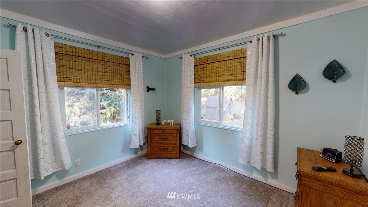 1818 Northwest Rude Road Poulsbo, WA 98370 - Photo 7 of 40 Gallery Image 7