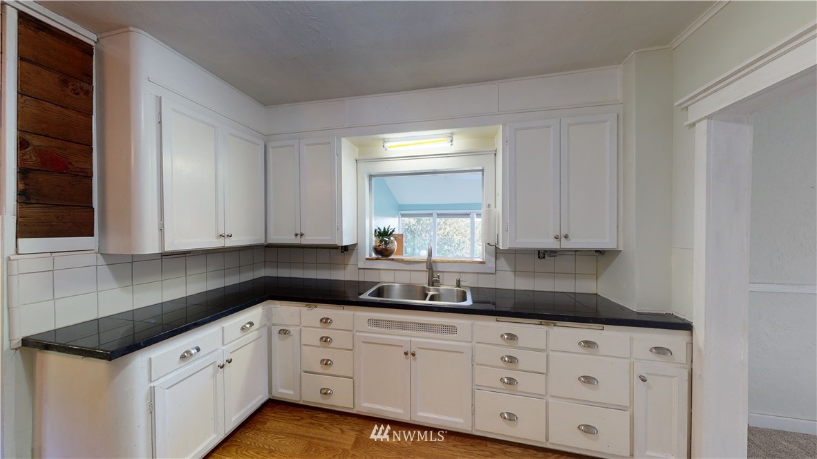 1818 Northwest Rude Road Poulsbo, WA 98370 - Photo 8 of 40 Gallery Image 8