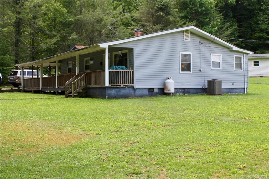 178 Clay Pole Road Rosman, NC 28772 - Photo 3 of 29 Gallery Image 3