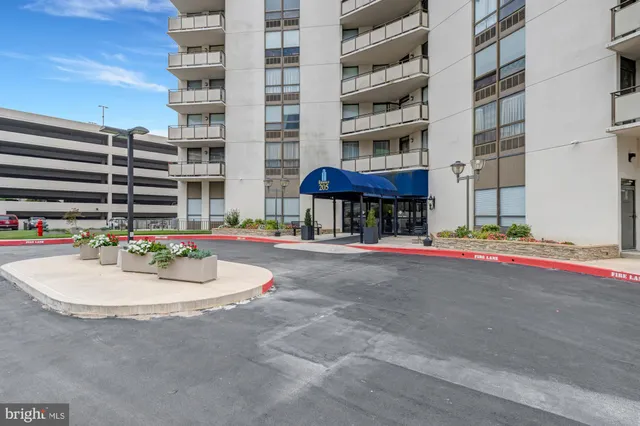 a outdoor space with building view