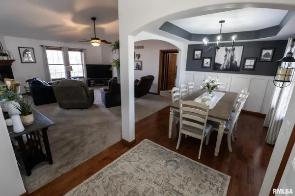$405,000 | 616 Garden Court, Chatham, IL 62629