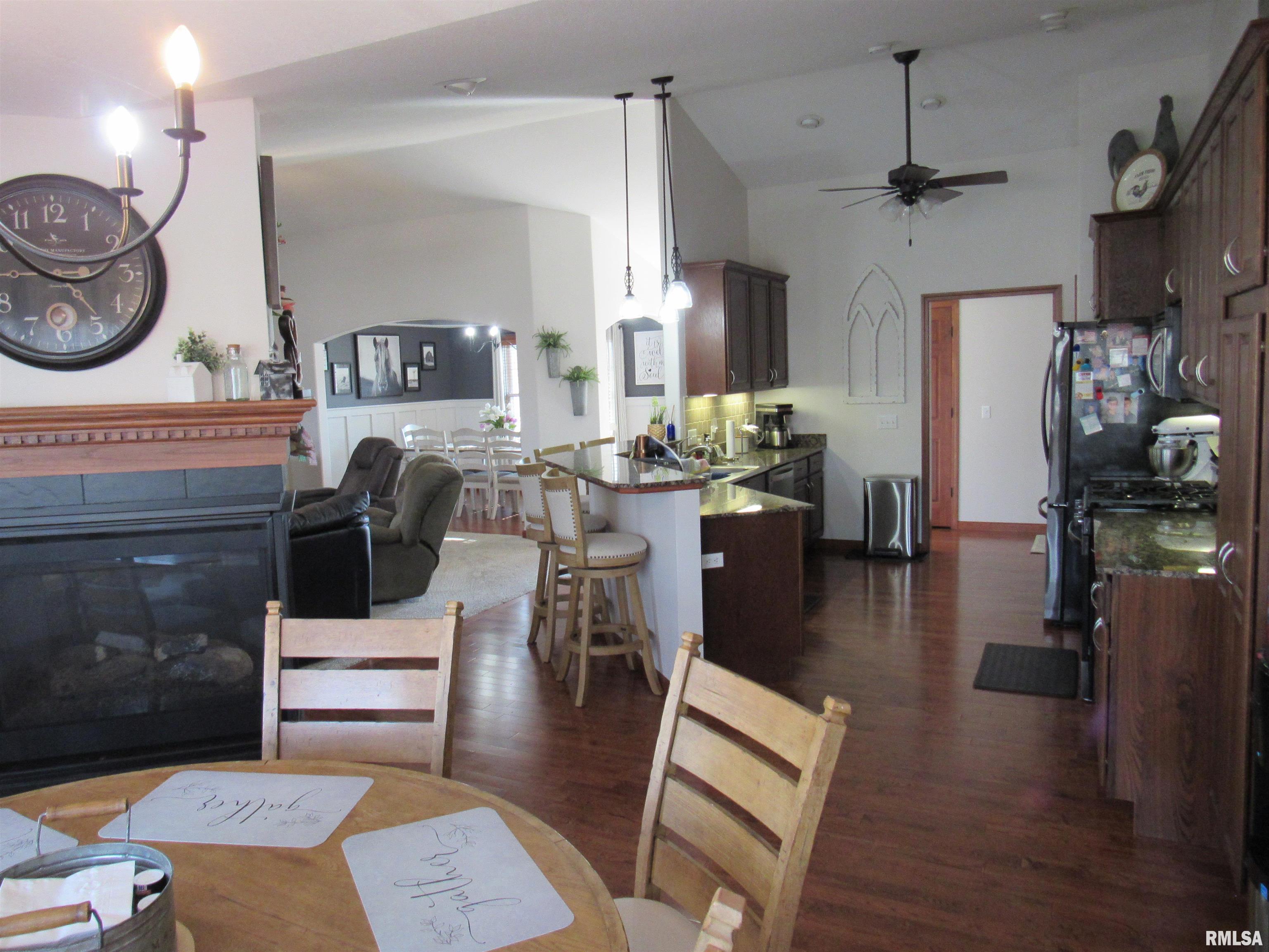 616 Garden Court Chatham, IL 62629 - Photo 9 of 50