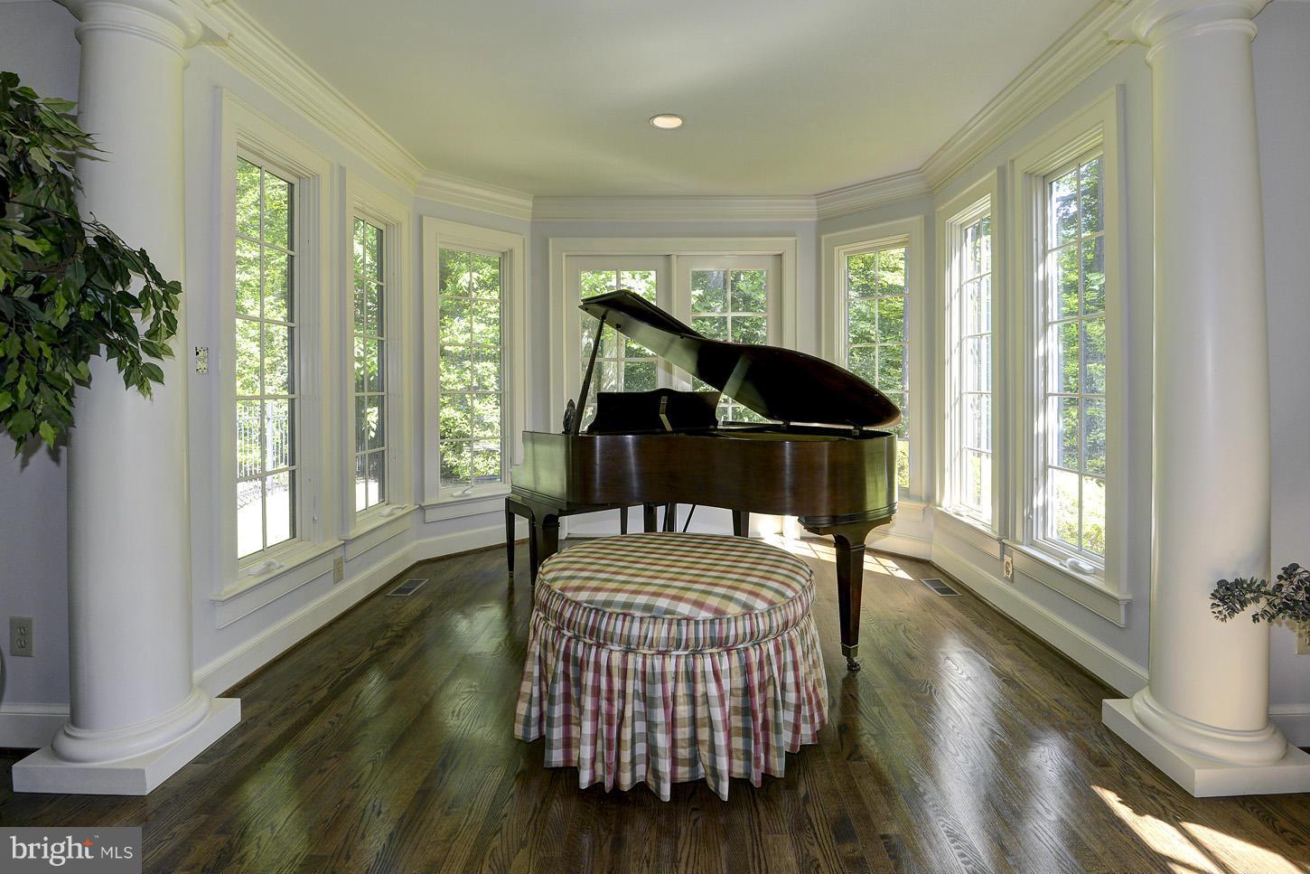 10200 Iron Gate Road Potomac, MD 20854 - Photo 6 of 30 Exquisite Music Room