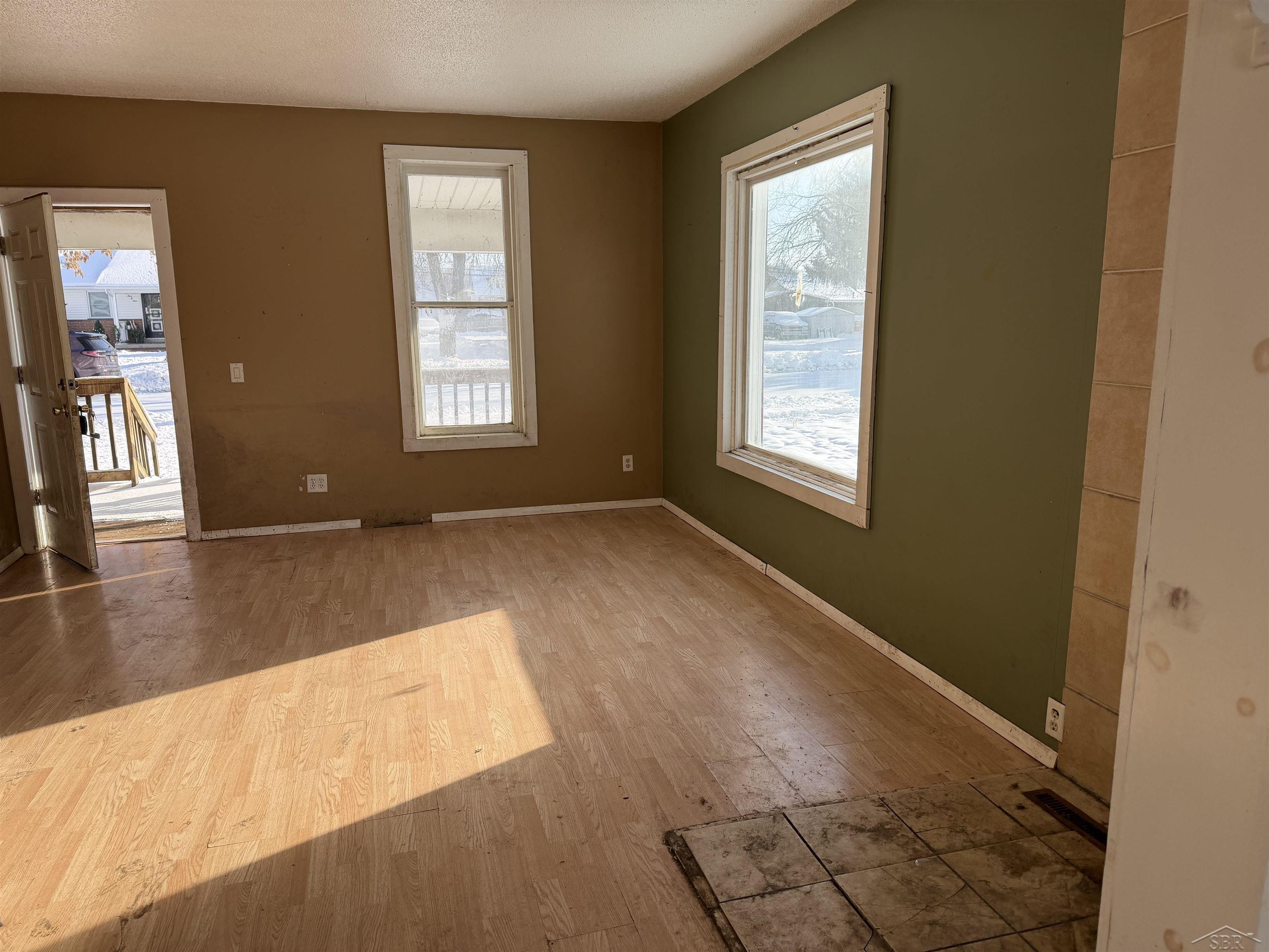 410 Mercer Street Pinconning, MI 48650 - Photo 5 of 12