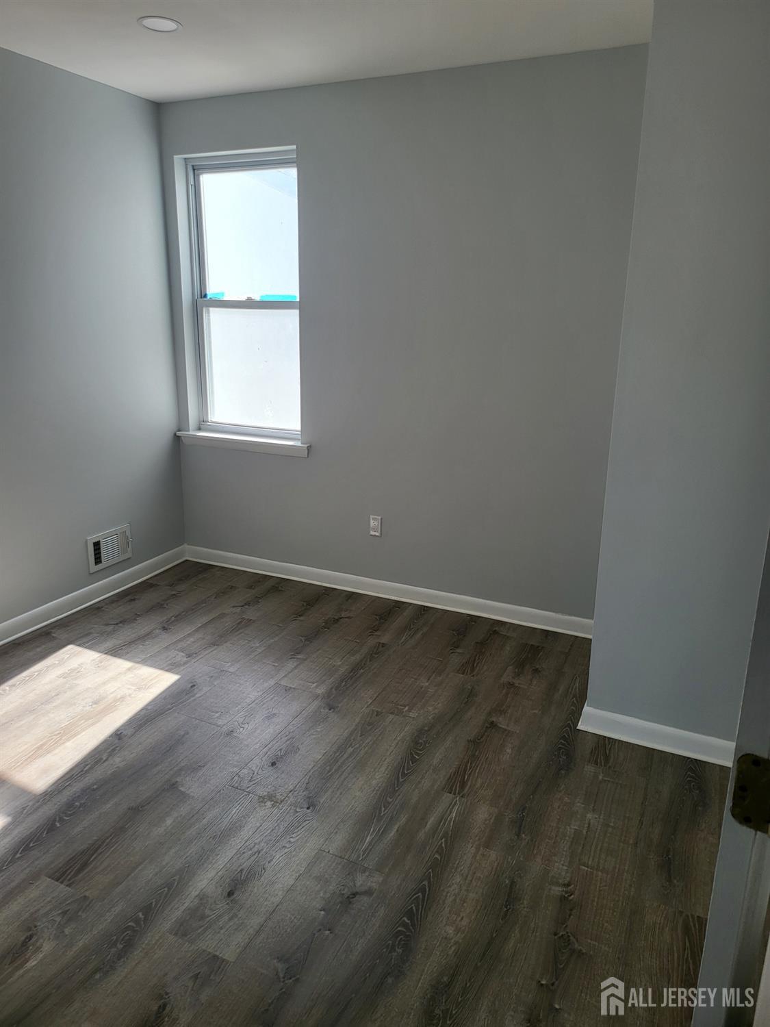 54 State Street Perth Amboy, NJ 08861 - Photo 17 of 21