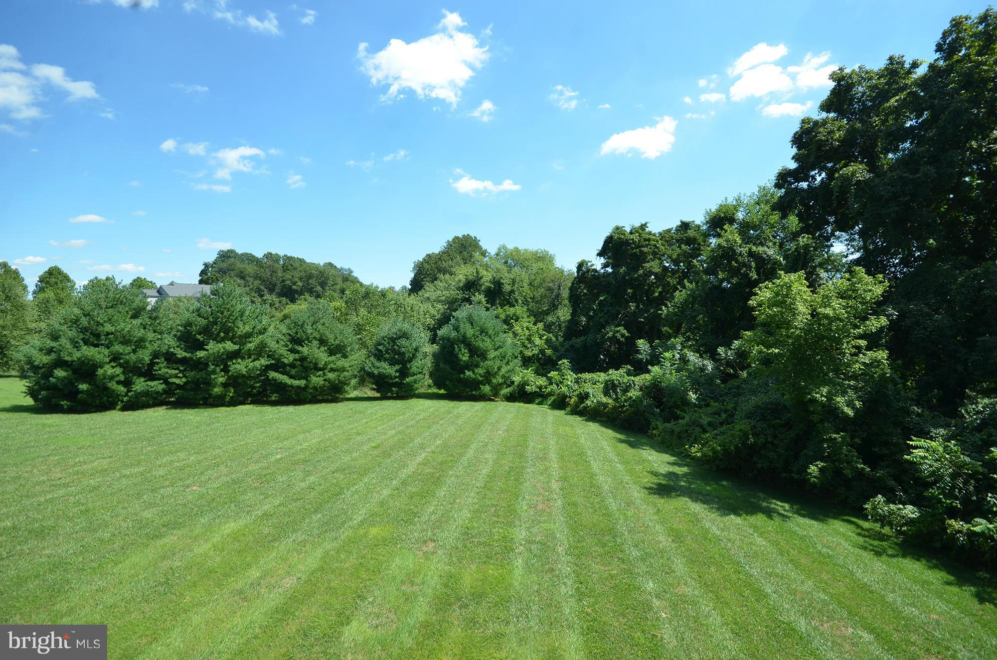 3401 Meredith Ridge Road Phoenix, MD 21131 - Photo 28 of 28 a view of an outdoor space and a yard
