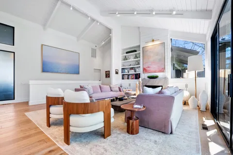$2,700,000 | 350 Deer Hollow Drive, Napa, CA 94558
