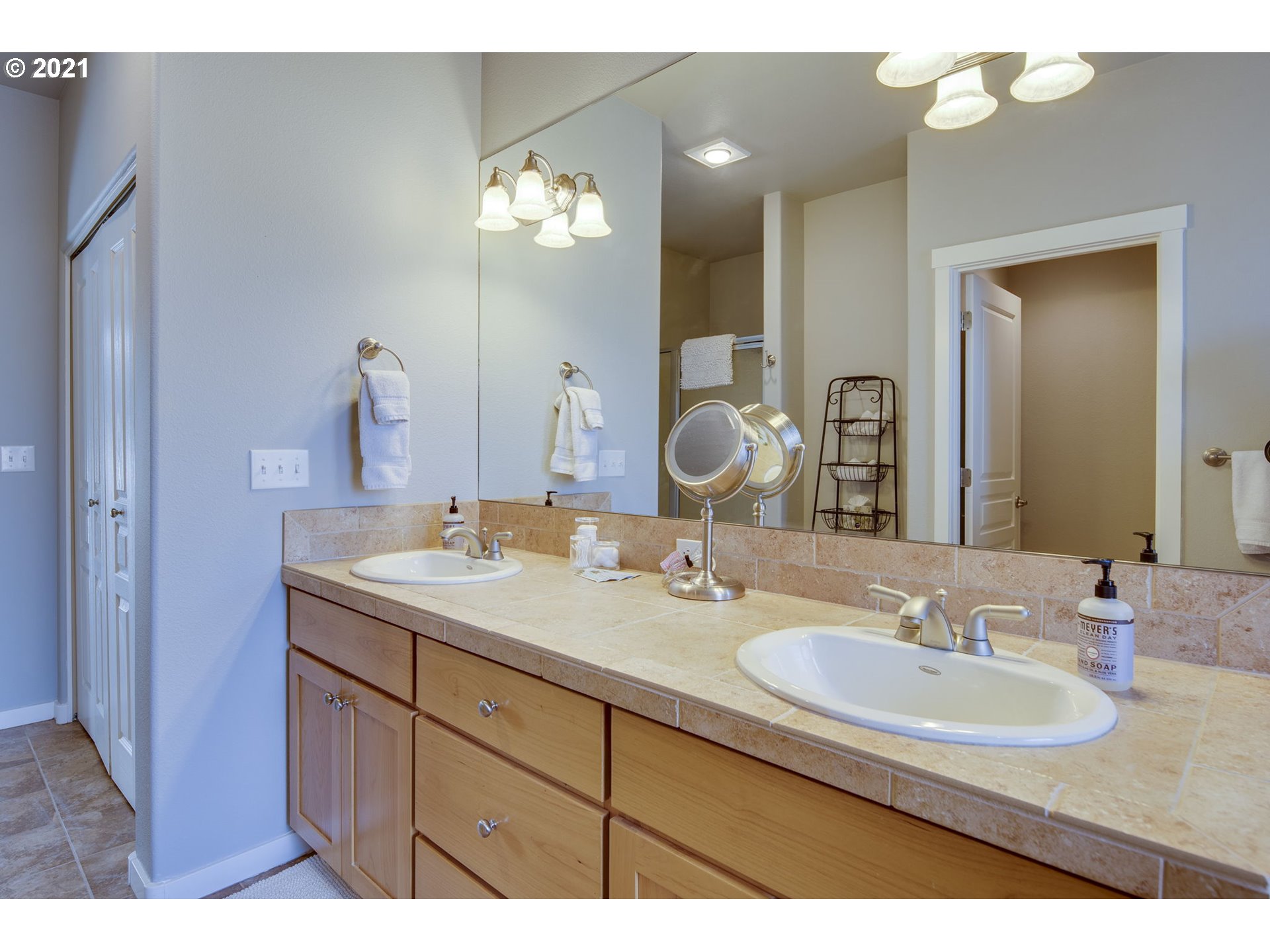 1321 Highland View Loop Redmond, OR 97756 - Photo 13 of 27 Gallery Image 13