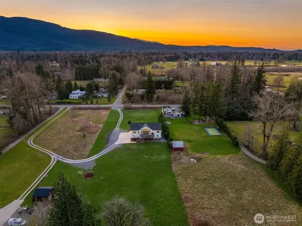 $1,999,500 | 10210 428th Avenue Southeast, North Bend, WA 98045