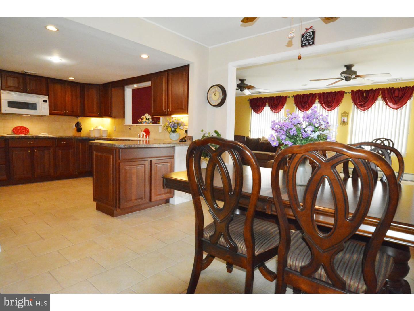 88 Indigo Road Levittown, PA 19057 - Photo 10 of 25 Gallery Image 10