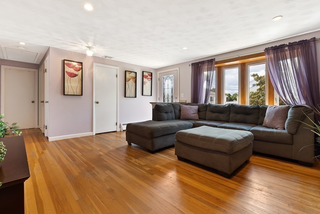 179 Rumney Road Revere, MA 02151 - Photo 3 of 29 Gallery Image 3