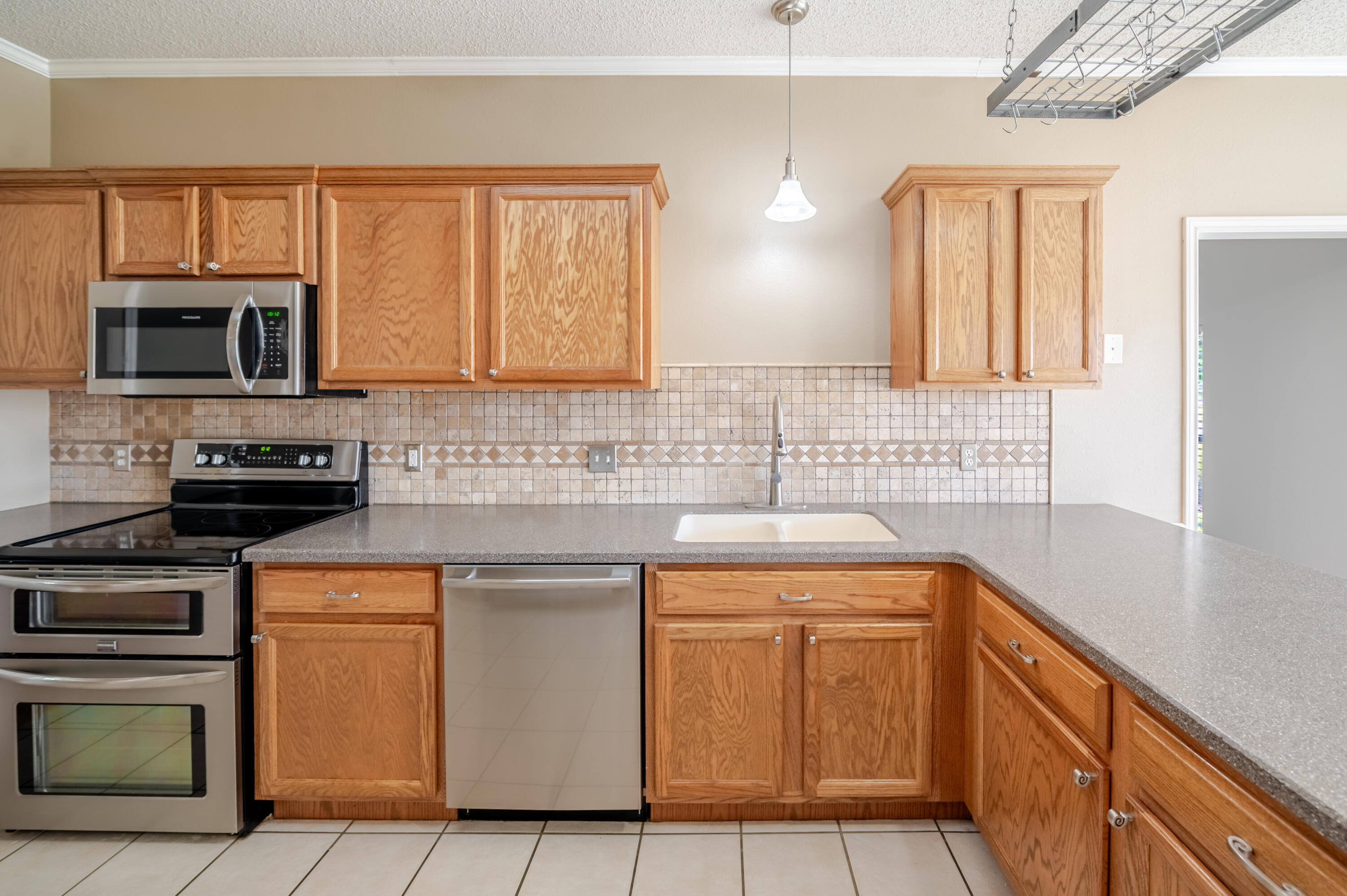 6810 84th Street Lubbock, TX 79424 - Photo 7 of 33 RE6.2-17