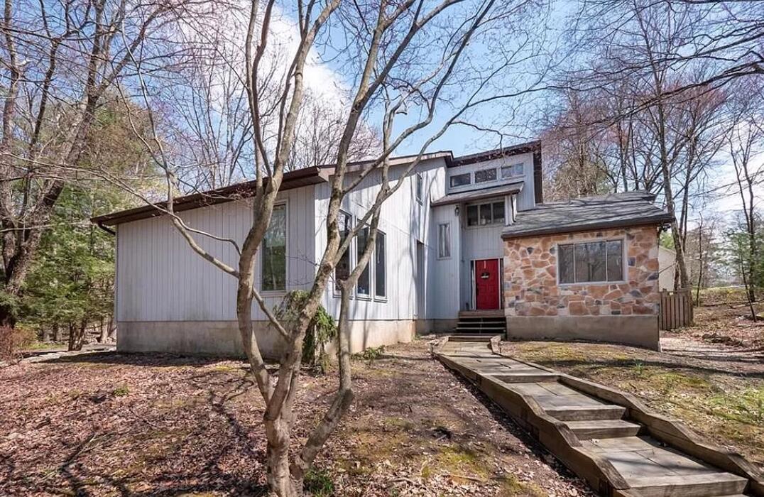 4262 Wintergreen Road East Stroudsburg, PA 18302 - Photo 1 of 30 Screenshot_20240420_081141_Chrome