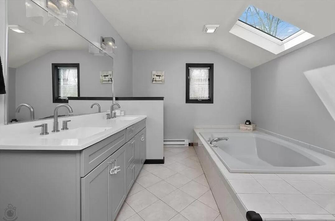 4262 Wintergreen Road East Stroudsburg, PA 18302 - Photo 20 of 30 Primary Bath