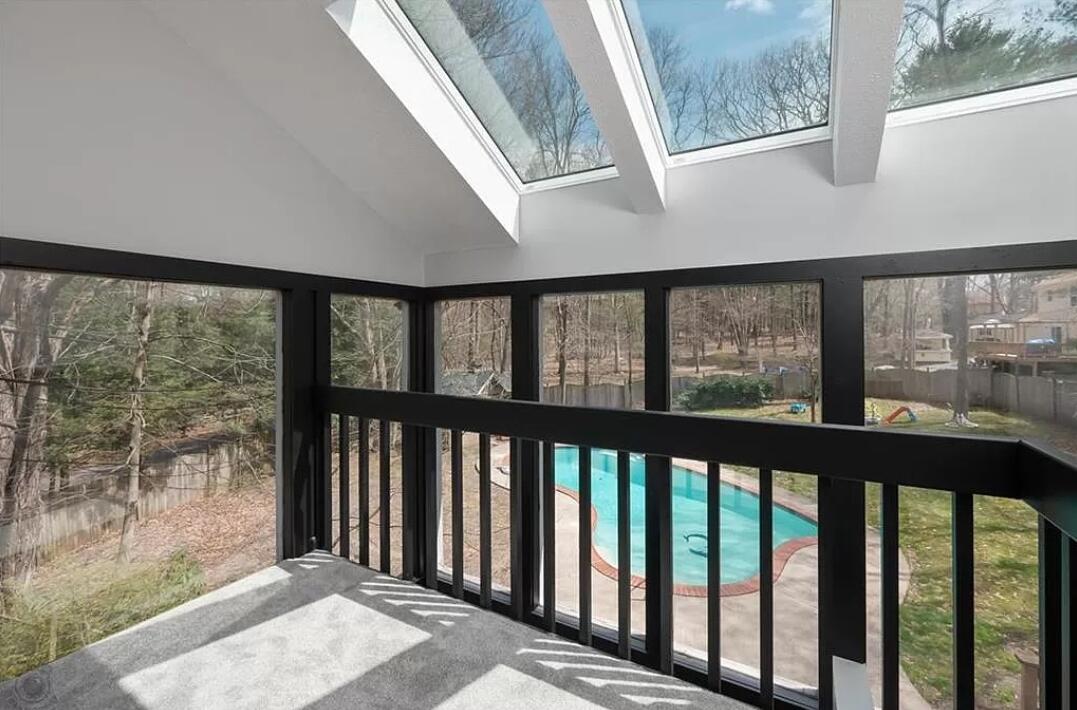 4262 Wintergreen Road East Stroudsburg, PA 18302 - Photo 23 of 30 Sunroom/Balcony