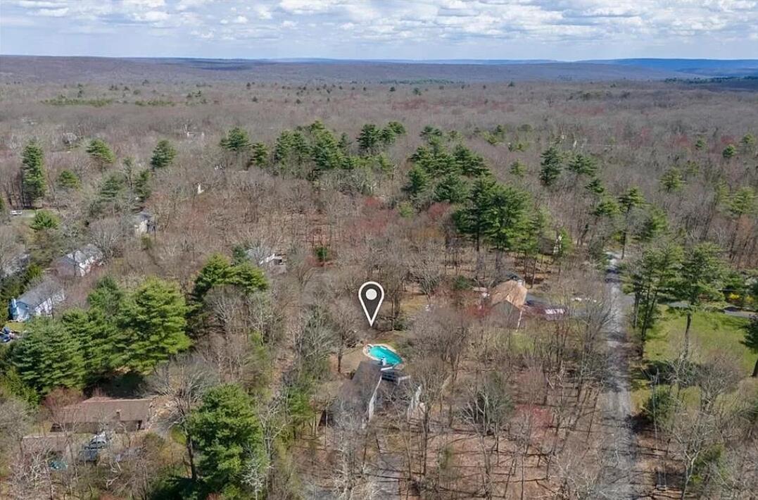 4262 Wintergreen Road East Stroudsburg, PA 18302 - Photo 28 of 30 Overhead 2