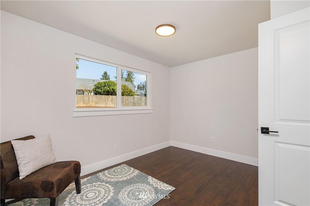 856 Northeast Riddell Road Bremerton, WA 98311 - Photo 23 of 28 Gallery Image 23