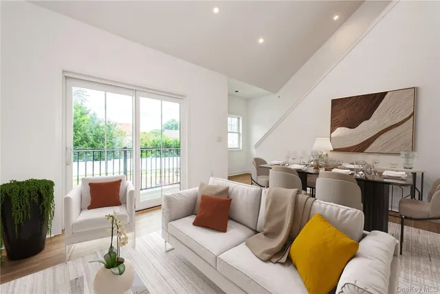 $3,665 | 418 Atlantic Avenue, Unit 208, Oceanside, NY 11572