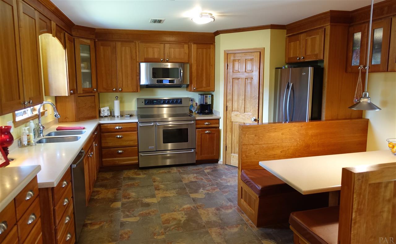 4120 McClellan Road Pensacola, FL 32503 - Photo 7 of 23