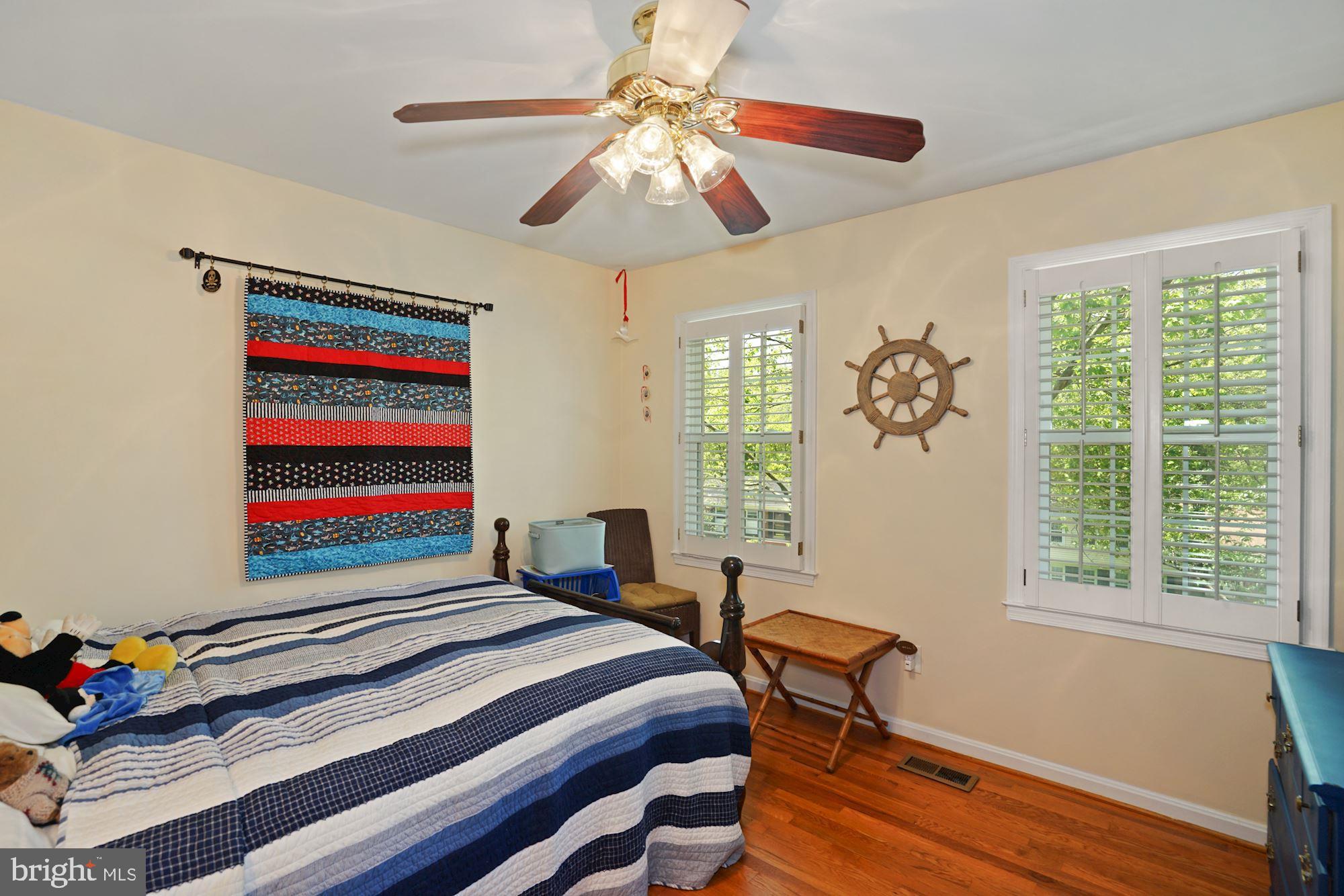 9314 Winbourne Road Burke, VA 22015 - Photo 24 of 41 3rd bedroom with hardwood floors