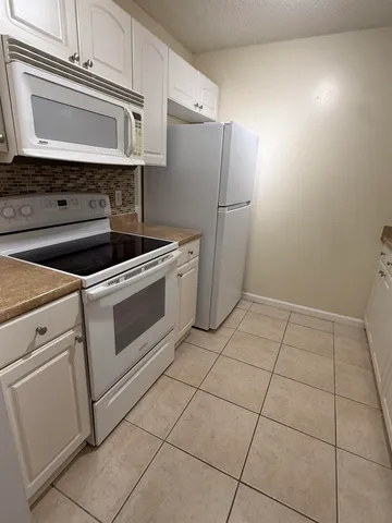 $1,800 | 2477 Emerald Ridge Loop, Tallahassee, FL 32303