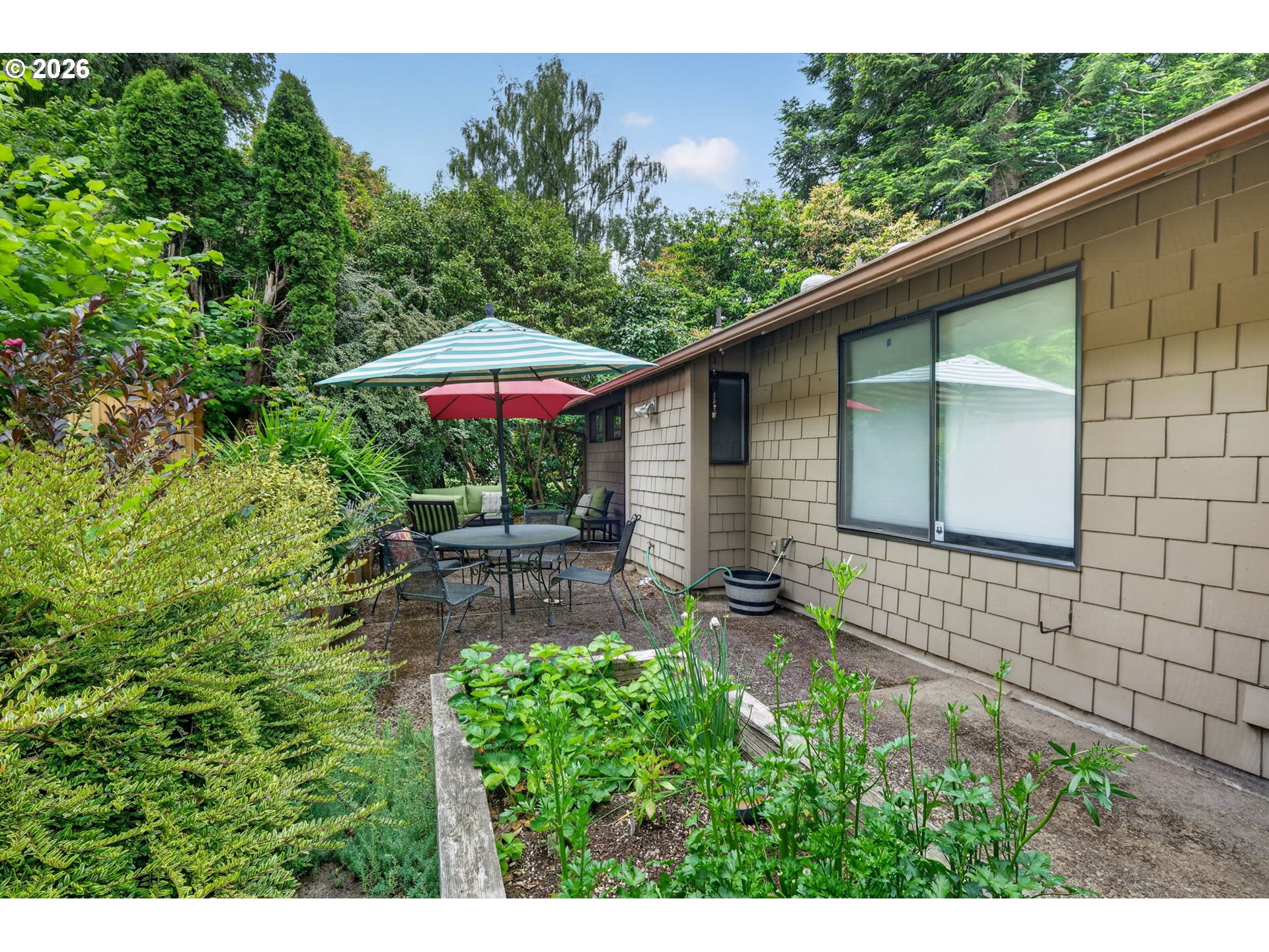 4654 Southwest Flower Place Portland, OR 97221 - Photo 36 of 39 Gallery Image 36