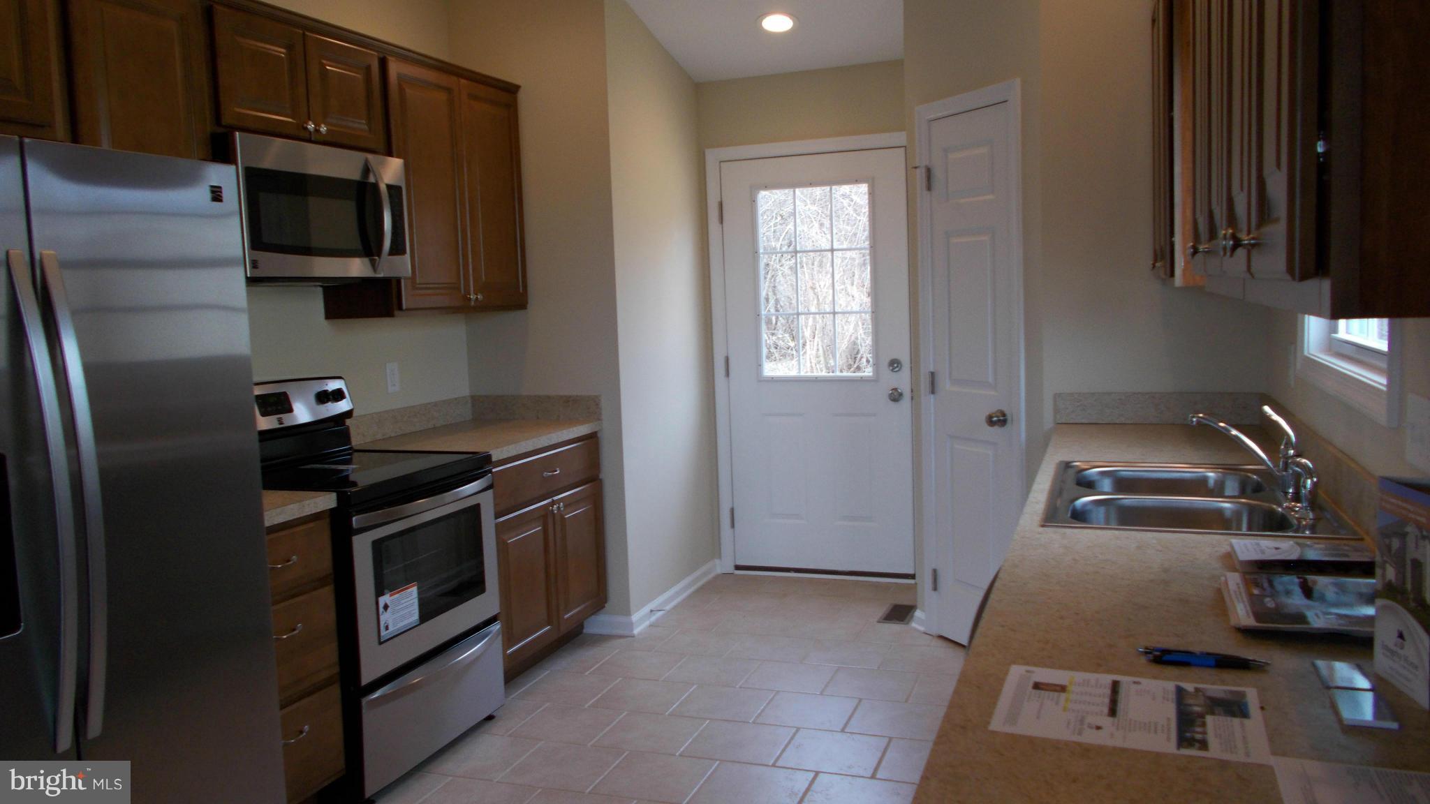 82 Dimension Road Inwood, WV 25428 - Photo 9 of 14 Kitchen