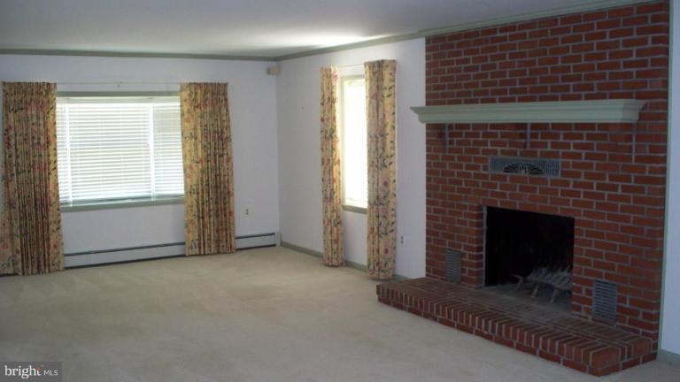 1431 White Hall Road White Hall, MD 21161 - Photo 10 of 19 Living Room