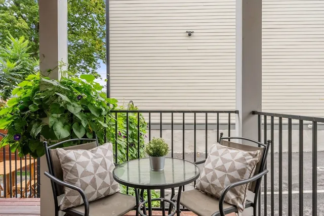 $599,000 | 108 R Mt Pleasant Avenue, Unit 108R, Boston, MA 02119