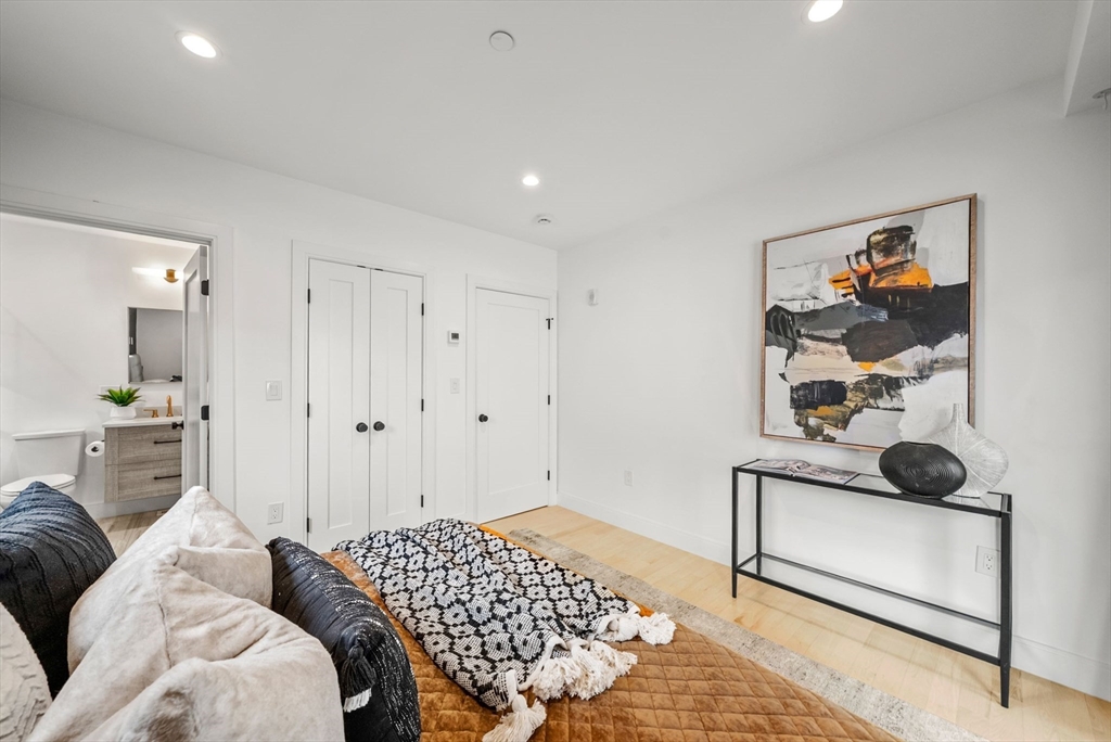 108 R Mt Pleasant Avenue, Unit 108R Boston, MA 02119 - Photo 18 of 37