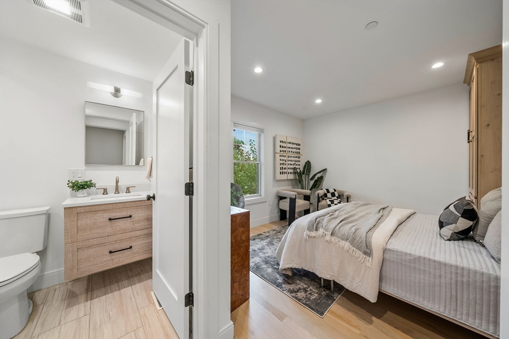 108 R Mt Pleasant Avenue, Unit 108R Boston, MA 02119 - Photo 28 of 37