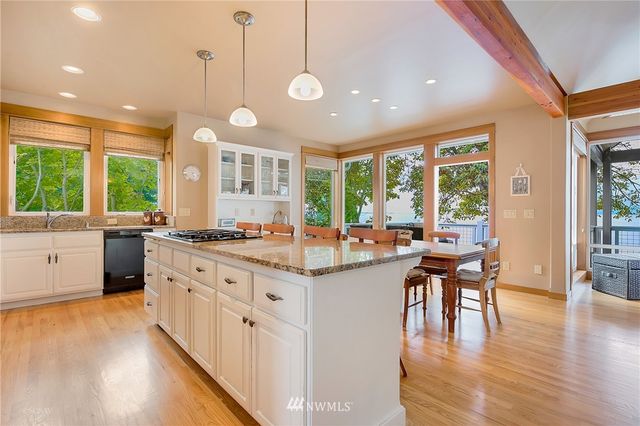 $1,131,000 | 8725 Oertel Drive, Blaine, WA 98230