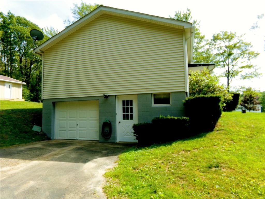 606 Garrett Shortcut Road Berlin, PA 15530 - Photo 4 of 19 Integral garage