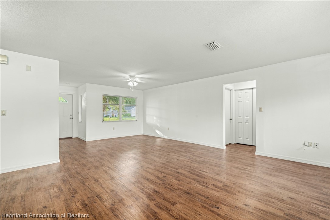 306 Parkview Road Sebring, FL 33870 - Photo 6 of 27 Gallery Image 6