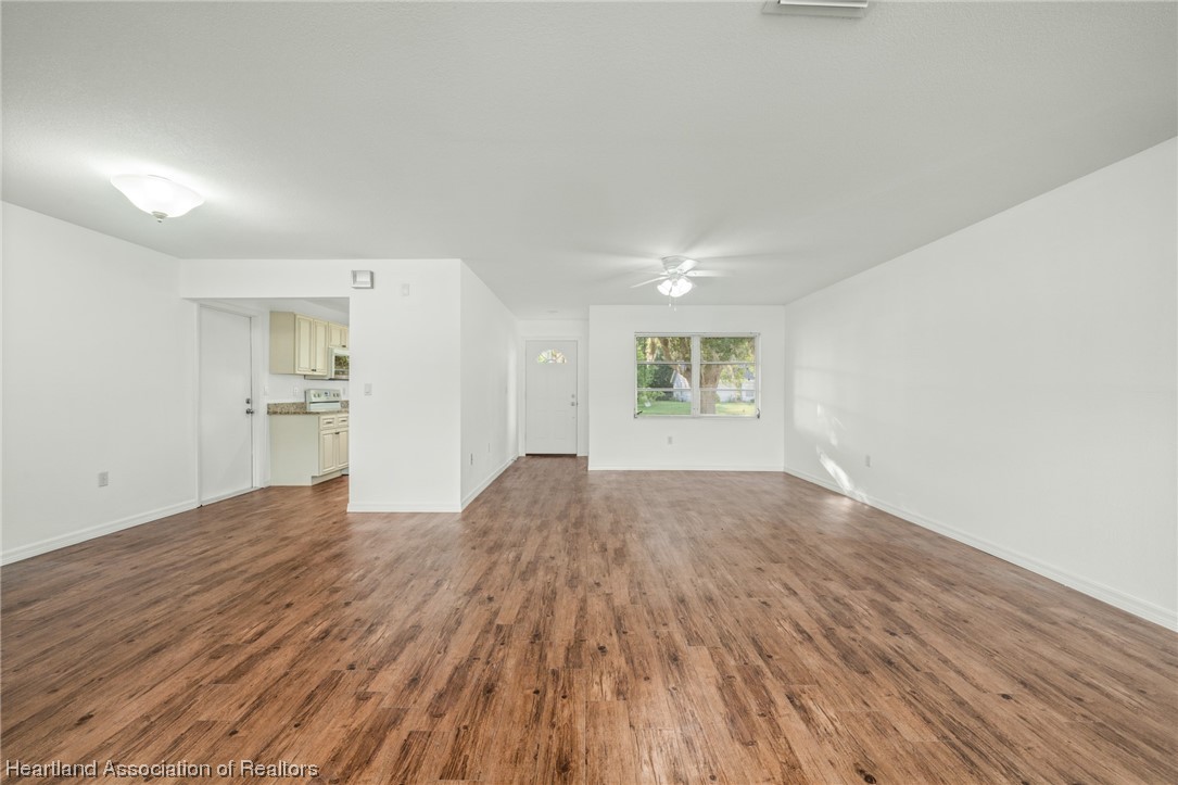 306 Parkview Road Sebring, FL 33870 - Photo 7 of 27 Gallery Image 7