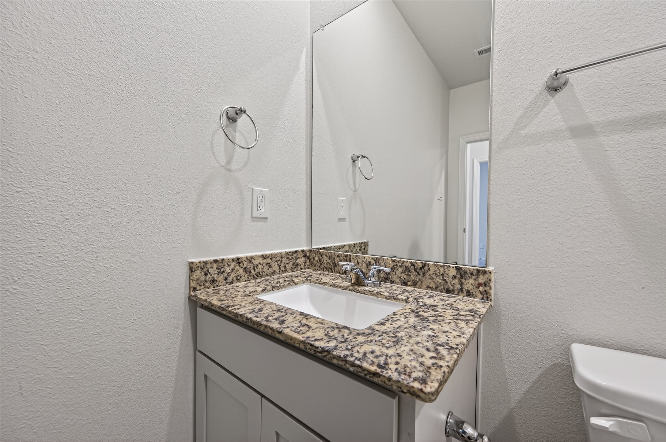 23222 Spring Genesis Lane Katy, TX 77493 - Photo 27 of 43 Secondary bathroom featuring granite countertps