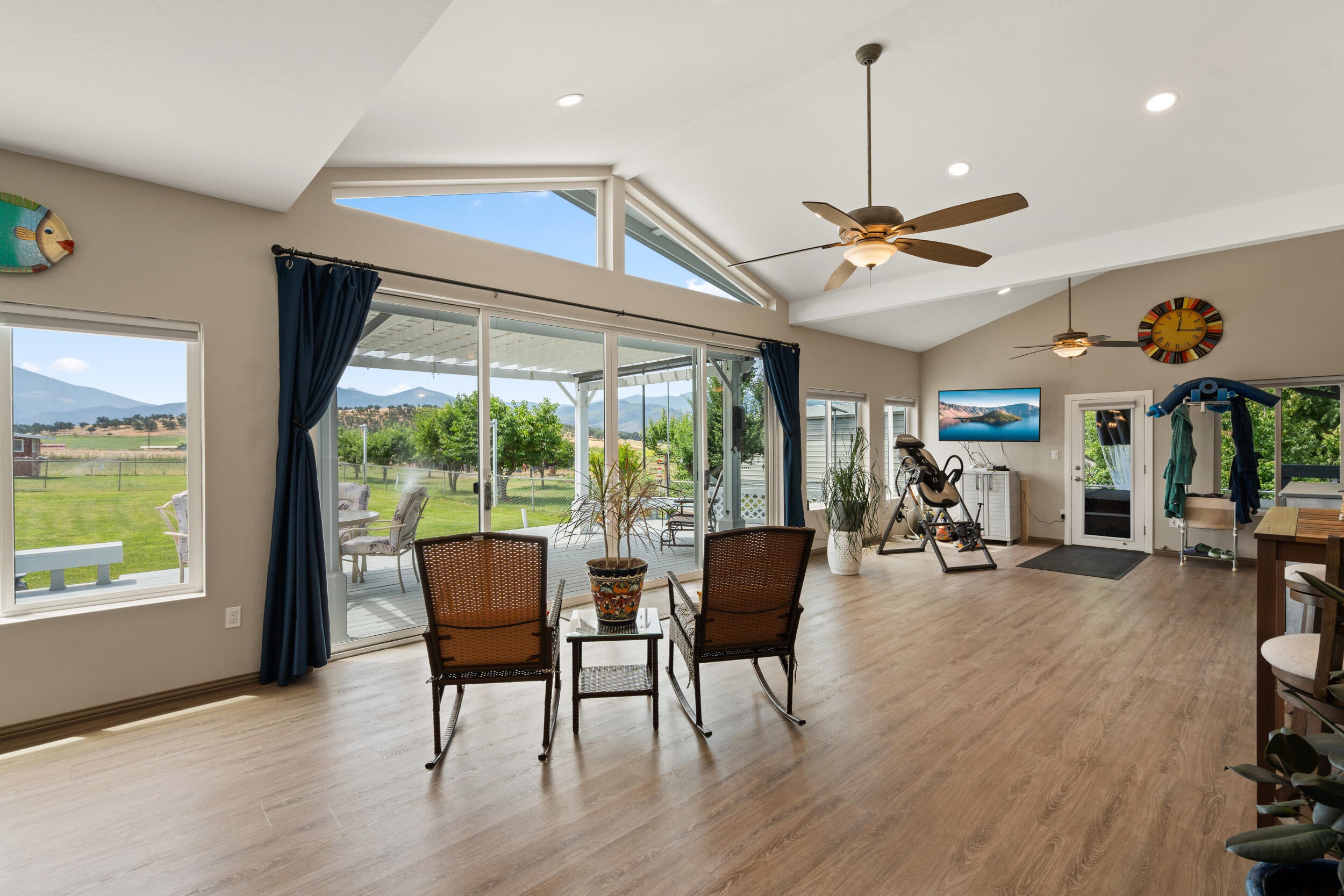 4810 Fern Valley Road Medford, OR 97504 - Photo 17 of 72 4810 fern valley rd, phoenix-28