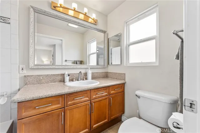 $938,000 | 785 South Marengo Avenue, Unit 2, Pasadena, CA 91106