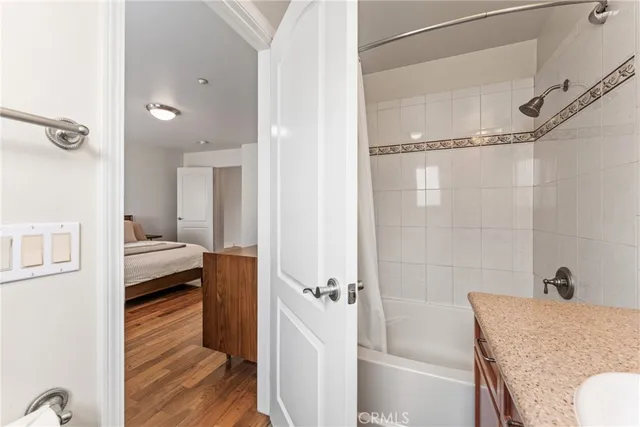 $938,000 | 785 South Marengo Avenue, Unit 2, Pasadena, CA 91106